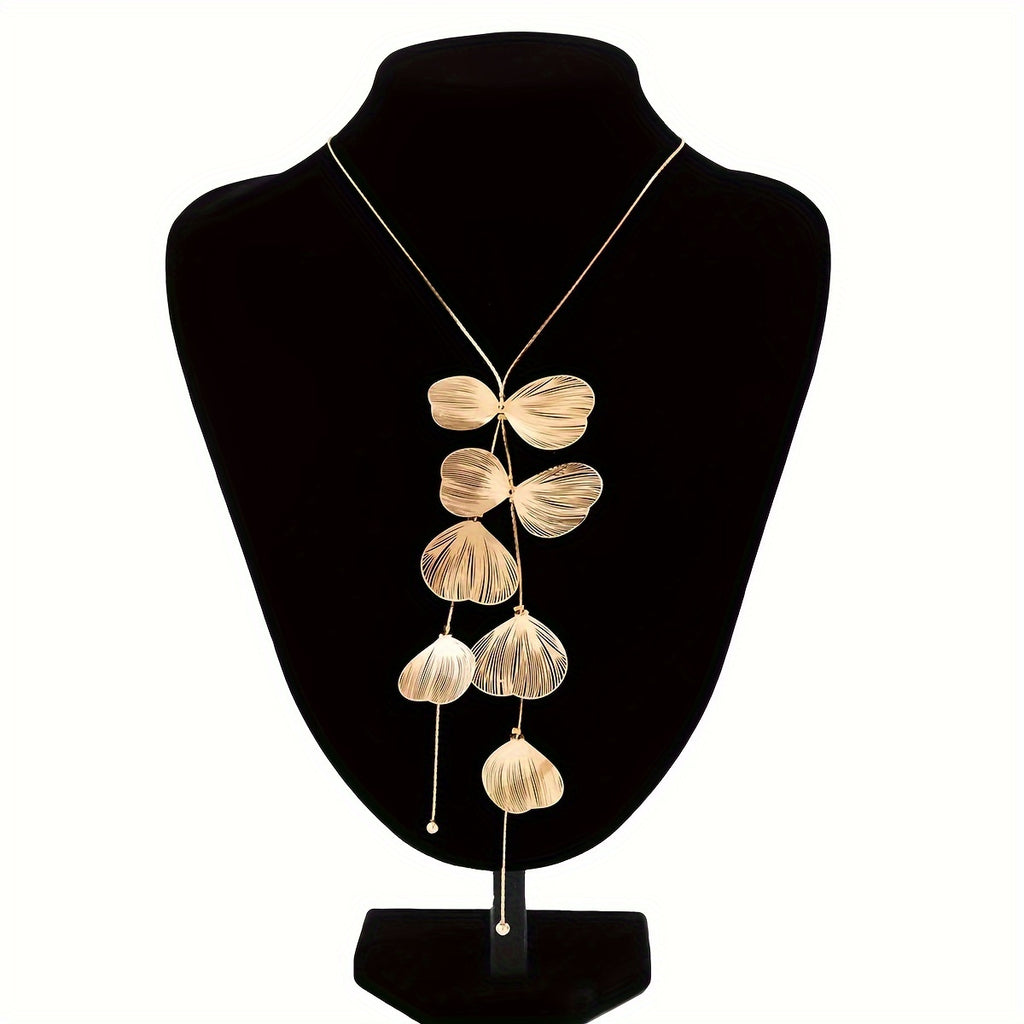 Timeless Ginkgo Leaf Pendant Necklace - Glamorous & Delicate Design - 14K Gold Plated Jewelry for Her - Elegant Everyday Wear, Perfect Gift for Feminine Charm