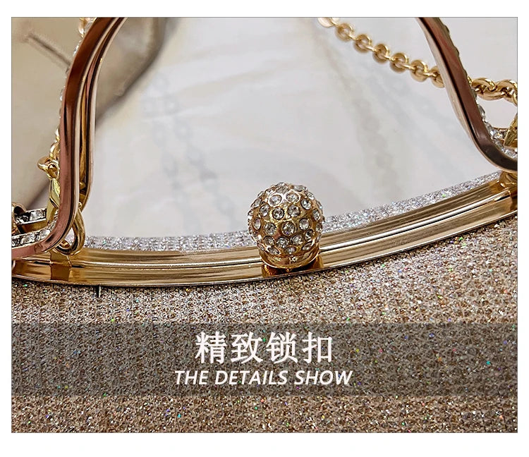 Evening party bags: This year, there is a trend for sophisticated and feminine women's bags. There are simple buttoned small bag