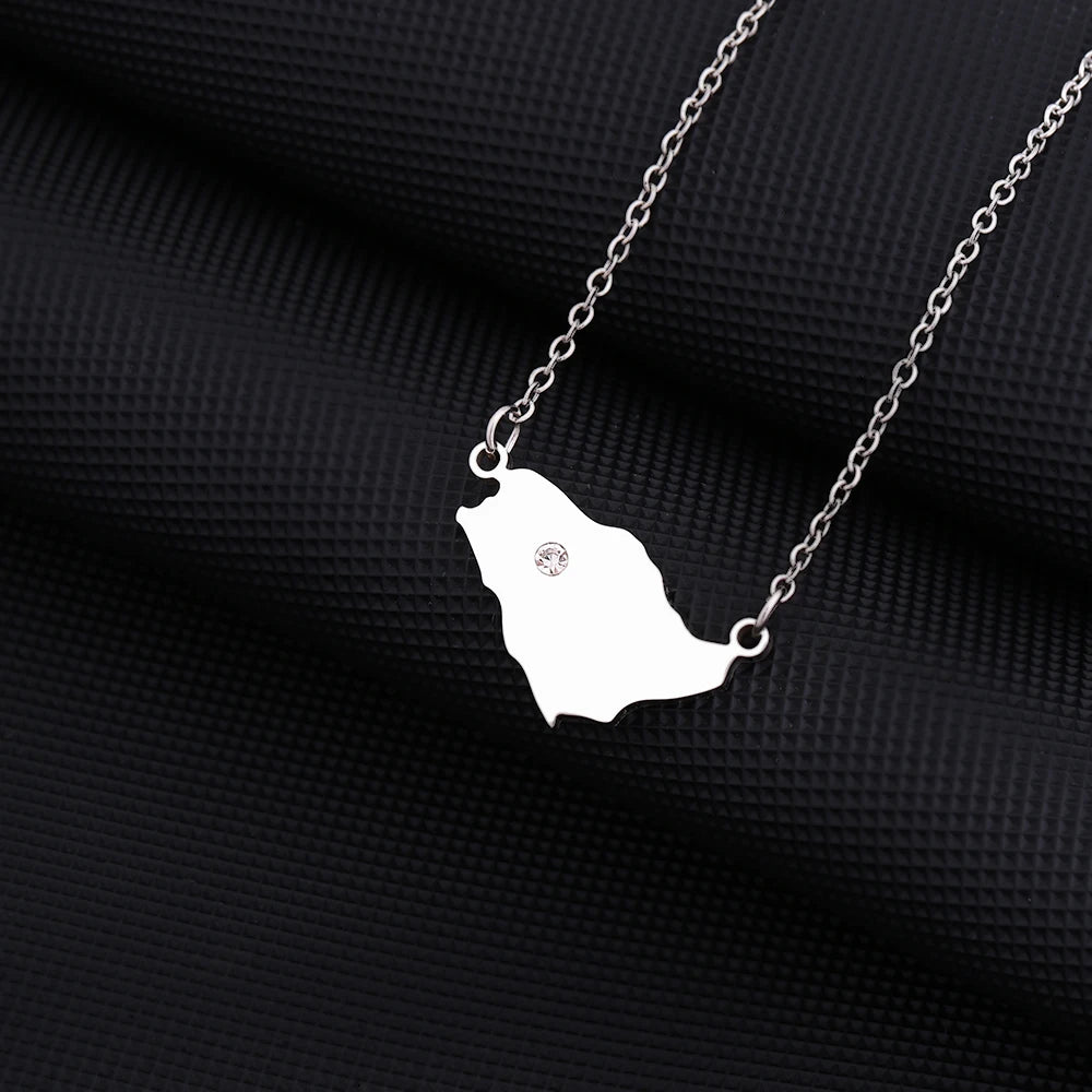 Fashion Saudi Arabia Map Flag Pendant Necklace Stainless Steel Arab Emblem Men Women Ethnic Map Jewelry Patriotic Gift