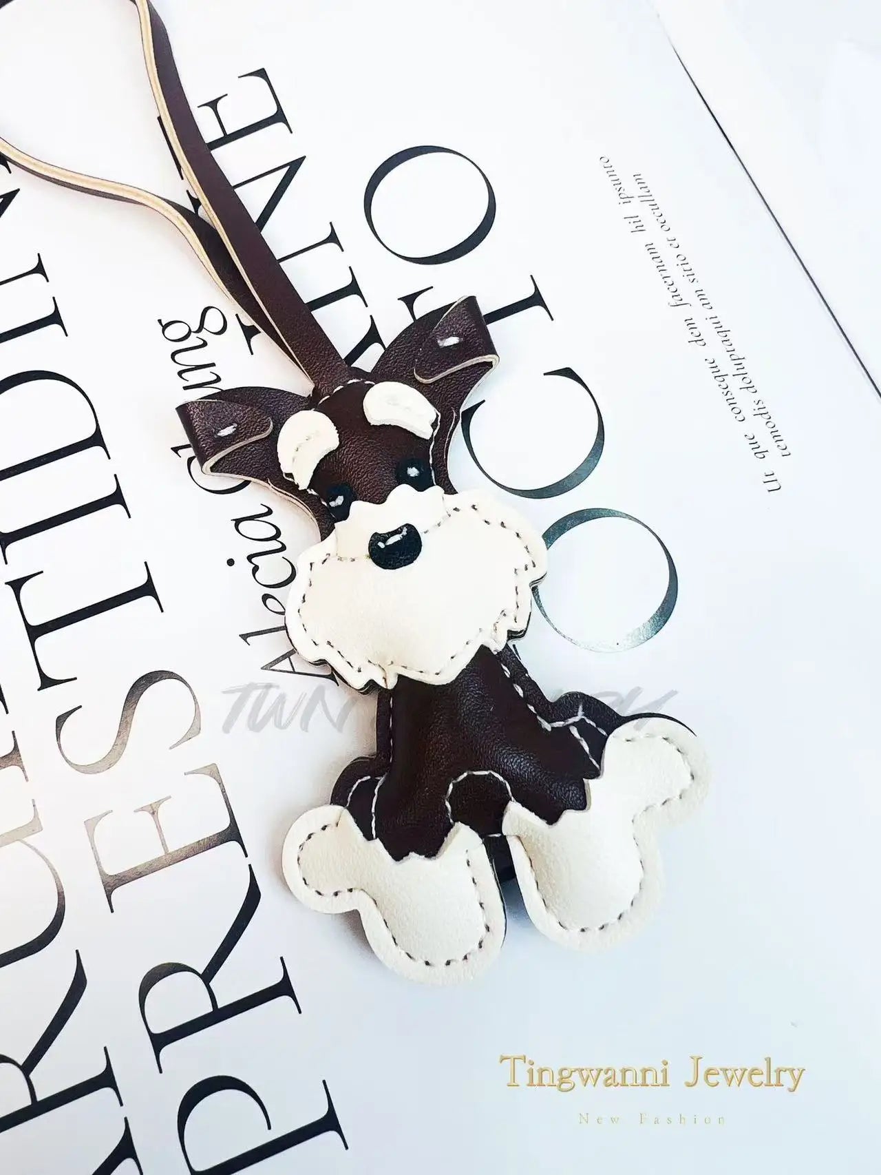 Luxury Design Genuine Leather Handmade Pendant Bag Accessories Cute Car Hangings Keychain Bag Charms Cute Animal Bag Decorations