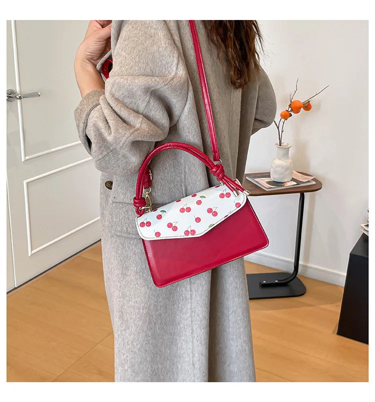 Fashion handbag women's personality early spring new simple fashion trendy printing casual messenger niche small square bag