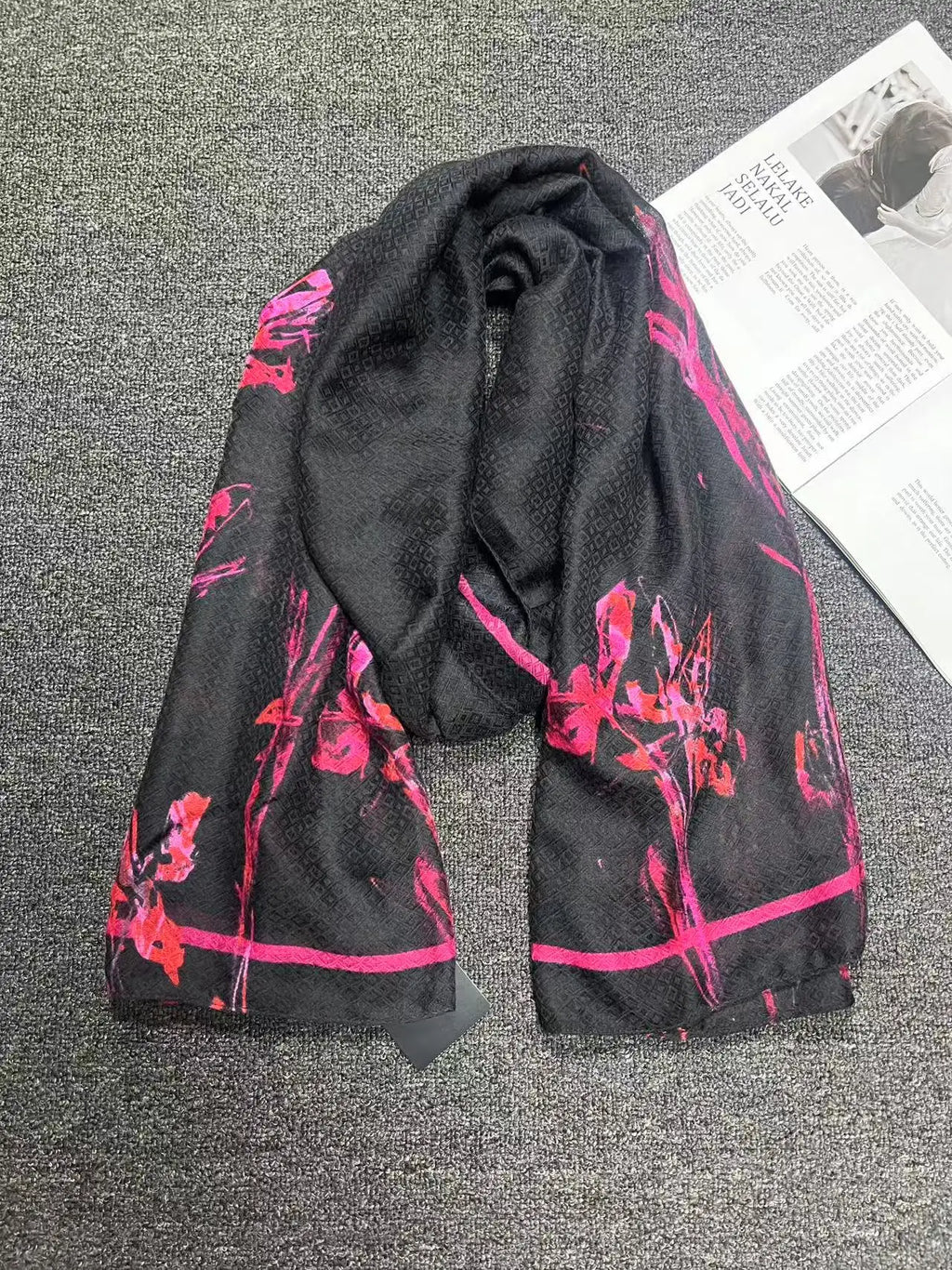 scarf  for woman brand luxury scarf elegant womens shawl silk scarves woman Autumn and winter classic print high-end scarf