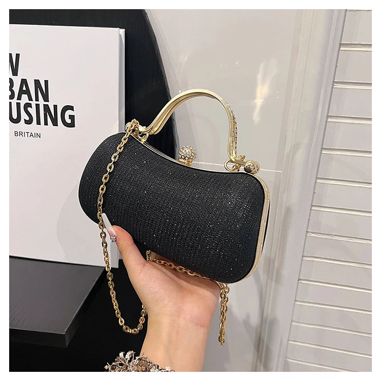 Evening party bags: This year, there is a trend for sophisticated and feminine women's bags. There are simple buttoned small bag