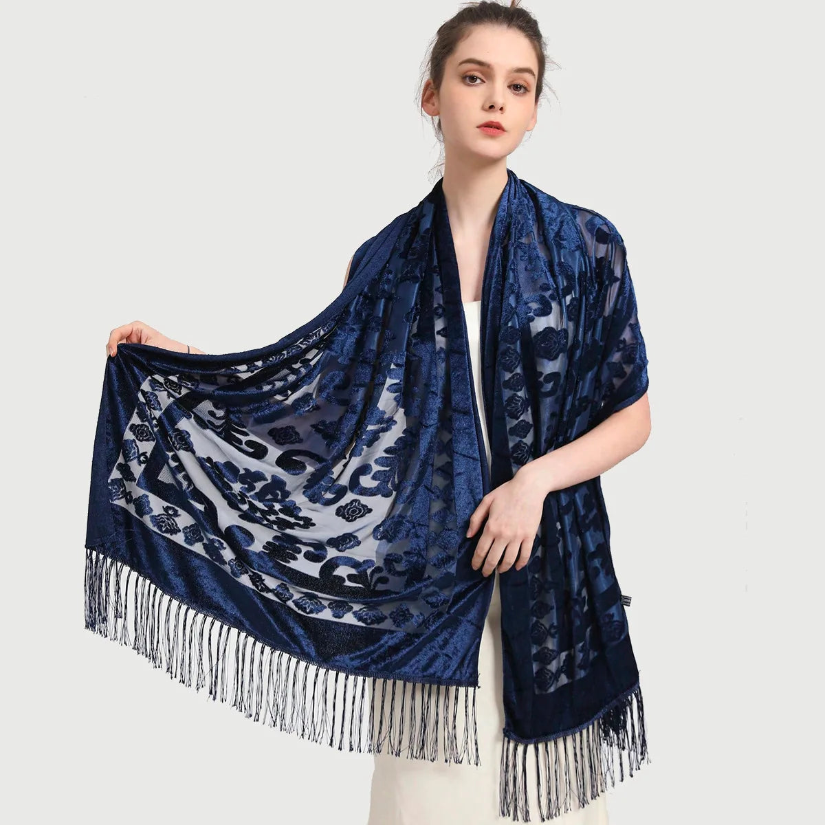 Women Velvet Scarf Shawl Female Long Jacquard Scarves Noble Shawl Autumn Spring Poncho Wrap Luxury Pashmina Tassel Cloak Bufanda
