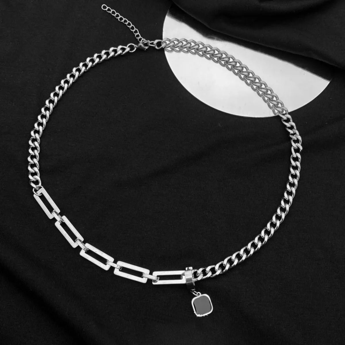 Black Beads with Square Pendant Necklace for Men Trendy Accessories on The Neck Collar 2025 Fashion Jewelry Male Decoration