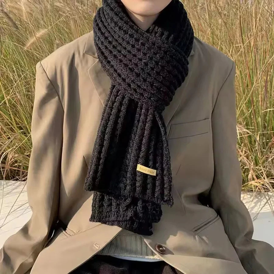 Thick, Chunky Knit Long Warm Scarf for Women and Men, Suitable for Travel and Office Use, Made of Cashmere for Winter Warmth.