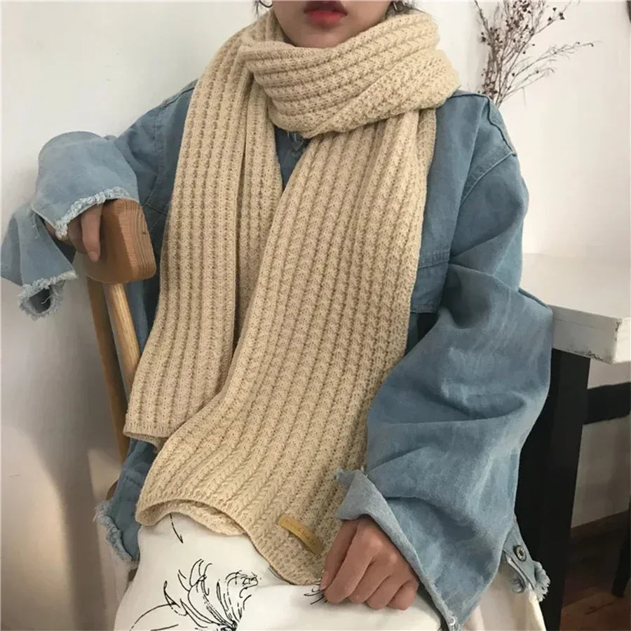 Thick, Chunky Knit Long Warm Scarf for Women and Men, Suitable for Travel and Office Use, Made of Cashmere for Winter Warmth.
