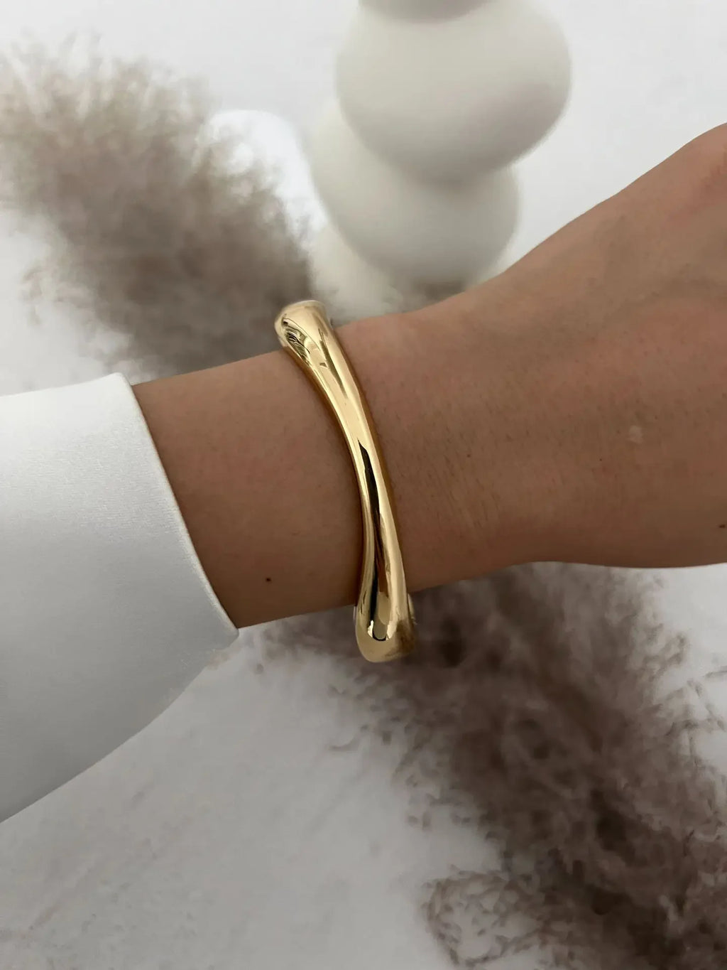 Bracelet for Women 2024 Design Sense Fashion Trend Metal Smooth Water Drop Hug Jewelry Pulseras Mujer Sterling Silver 925 Girl