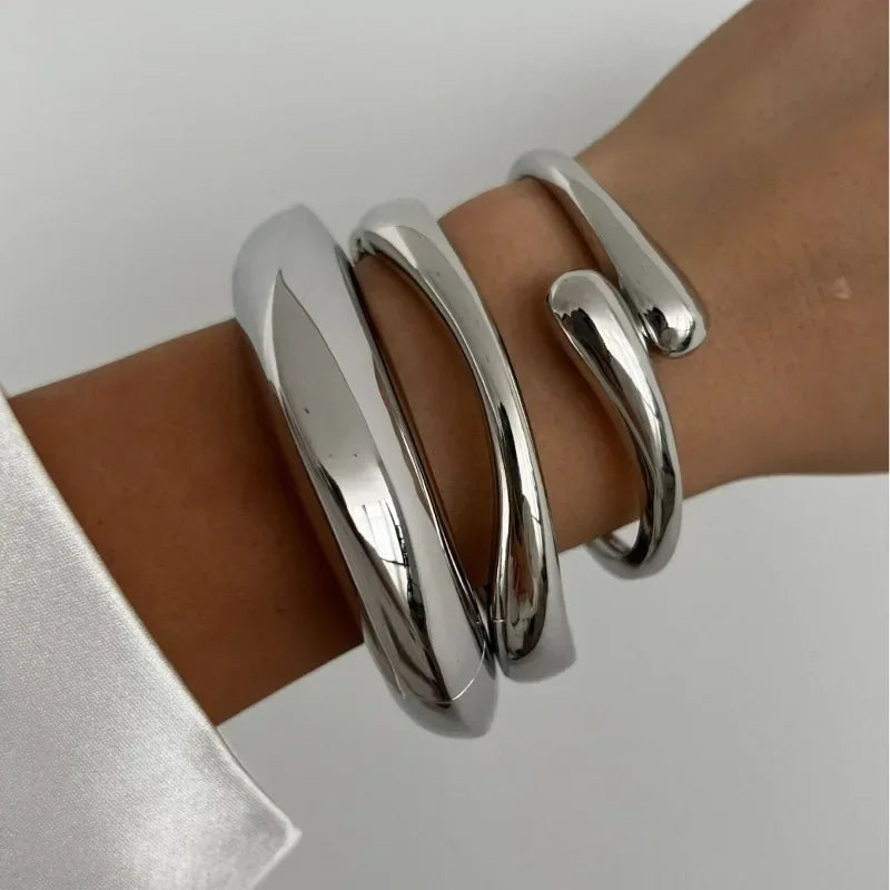 Bracelet for Women 2024 Design Sense Fashion Trend Metal Smooth Water Drop Hug Jewelry Pulseras Mujer Sterling Silver 925 Girl