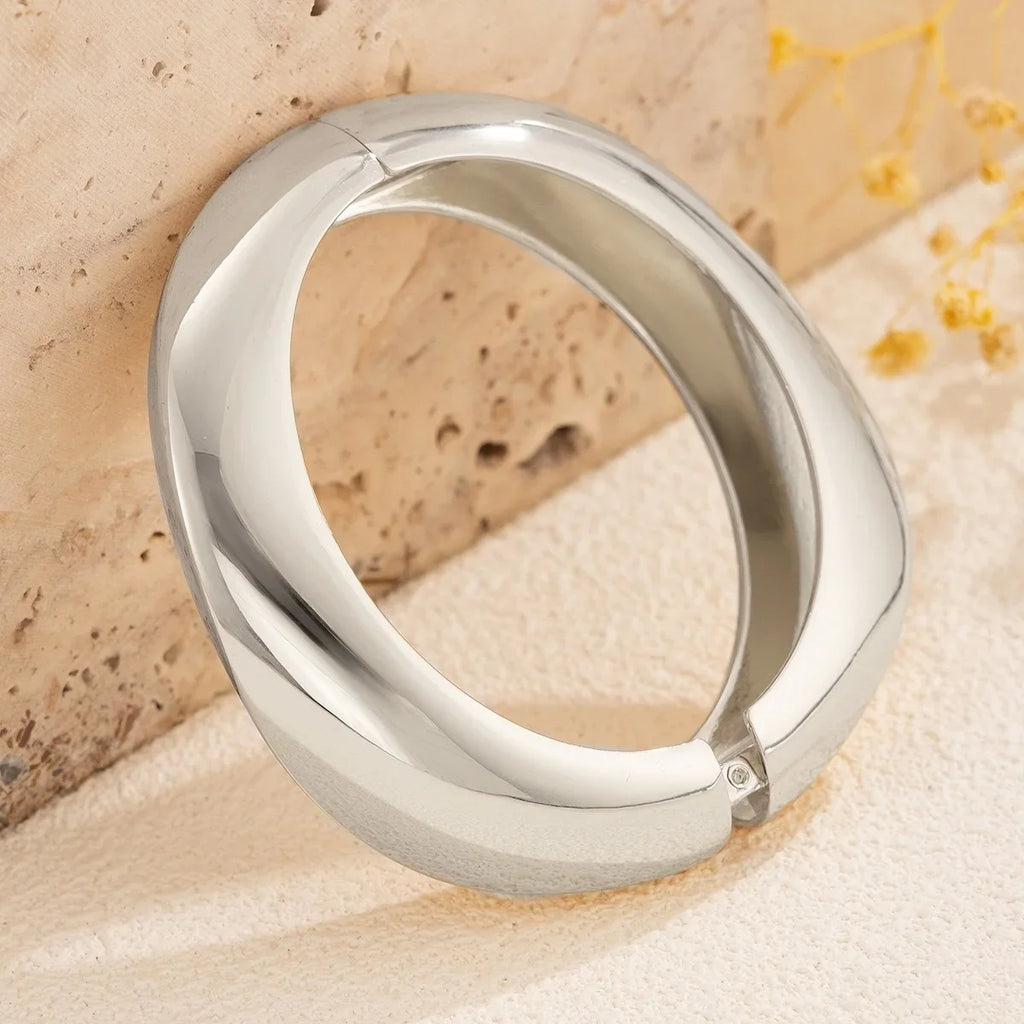 Bracelet for Women 2024 Design Sense Fashion Trend Metal Smooth Water Drop Hug Jewelry Pulseras Mujer Sterling Silver 925 Girl