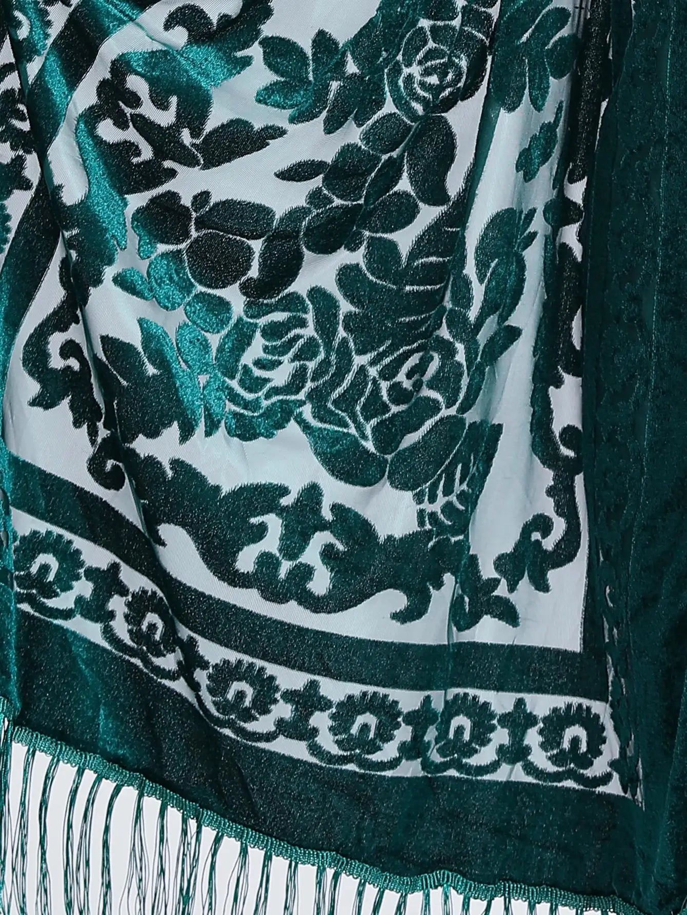 Women Velvet Scarf Shawl Female Long Jacquard Scarves Noble Shawl Autumn Spring Poncho Wrap Luxury Pashmina Tassel Cloak Bufanda