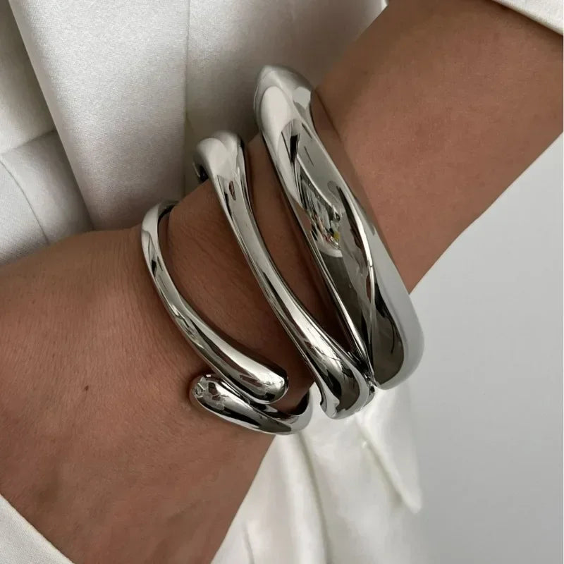 Bracelet for Women 2024 Design Sense Fashion Trend Metal Smooth Water Drop Hug Jewelry Pulseras Mujer Sterling Silver 925 Girl