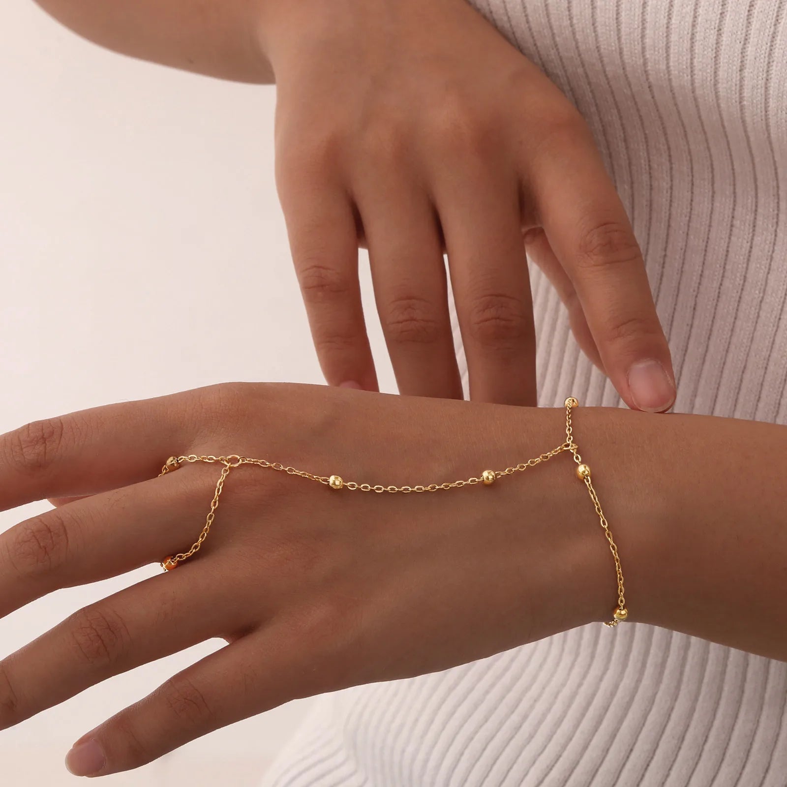 Exquisite Vintage Wrist Bracelet for Women Finger Ring Chain Charms Beads Bracelet Chain Lady Trendy Aesthetic Jewelry Set