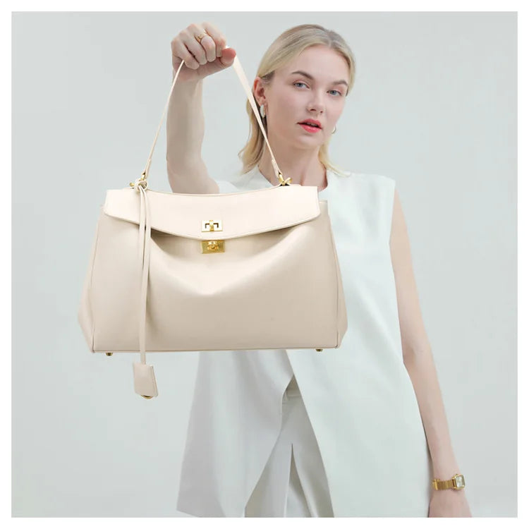 Fashionable Women's Bags, Textured Shoulder Bags, Large-Capacity Tote Bags, High-End Commuter Bags, Water-Repellent Crossbody Bags, Solid Color Handbags, Horizontal Square Casual Bags