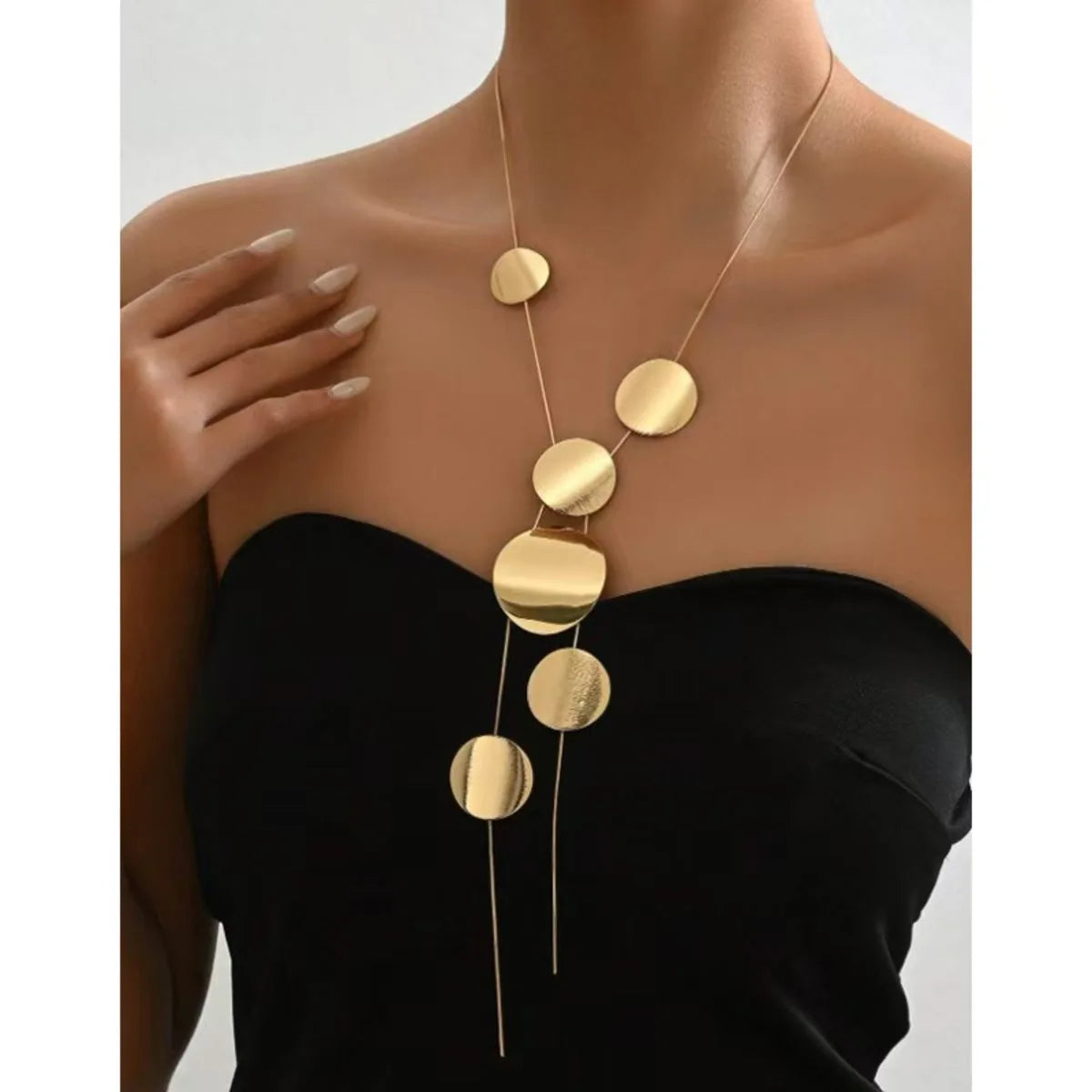Long Necklace for Women Fashion Temperament Large Round Piece Personality Simple Collarbone Chain