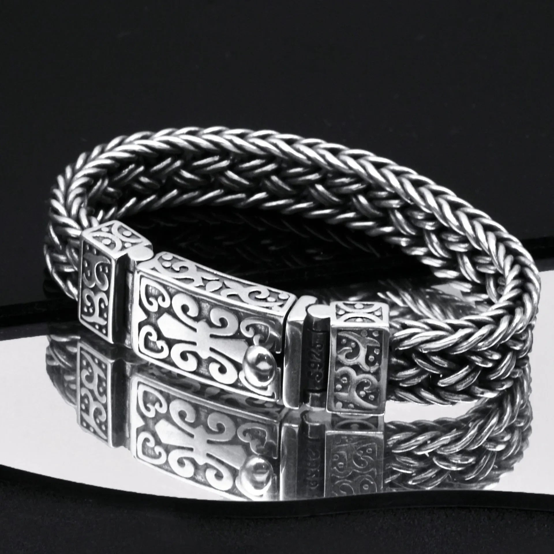 New Silver Color Charm Bracelet Popular Eternal Vine Totem Wide Woven-Chain Argentum Amulet for Men Jewellery