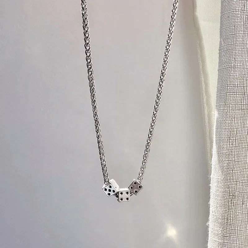 Hip Hop Dice Pendant Necklace For Men Women Streetwear Minimalist Cubical Lucky Charm Collarbone Chain Unisex Jewelry Gift