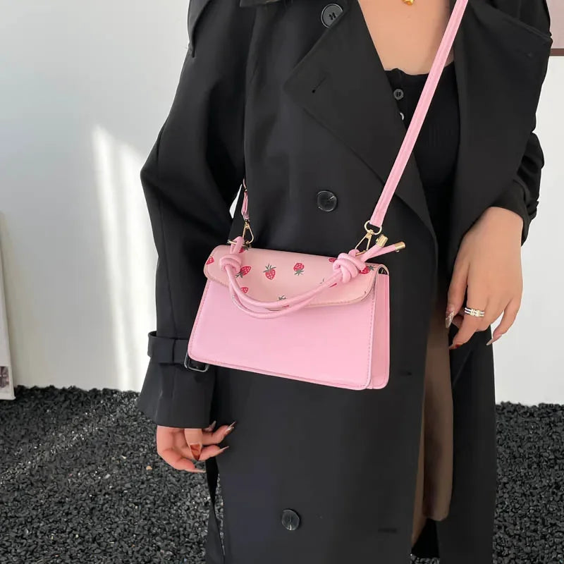 Fashion handbag women's personality early spring new simple fashion trendy printing casual messenger niche small square bag