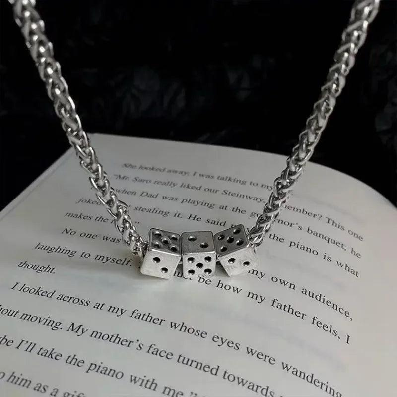 Hip Hop Dice Pendant Necklace For Men Women Streetwear Minimalist Cubical Lucky Charm Collarbone Chain Unisex Jewelry Gift