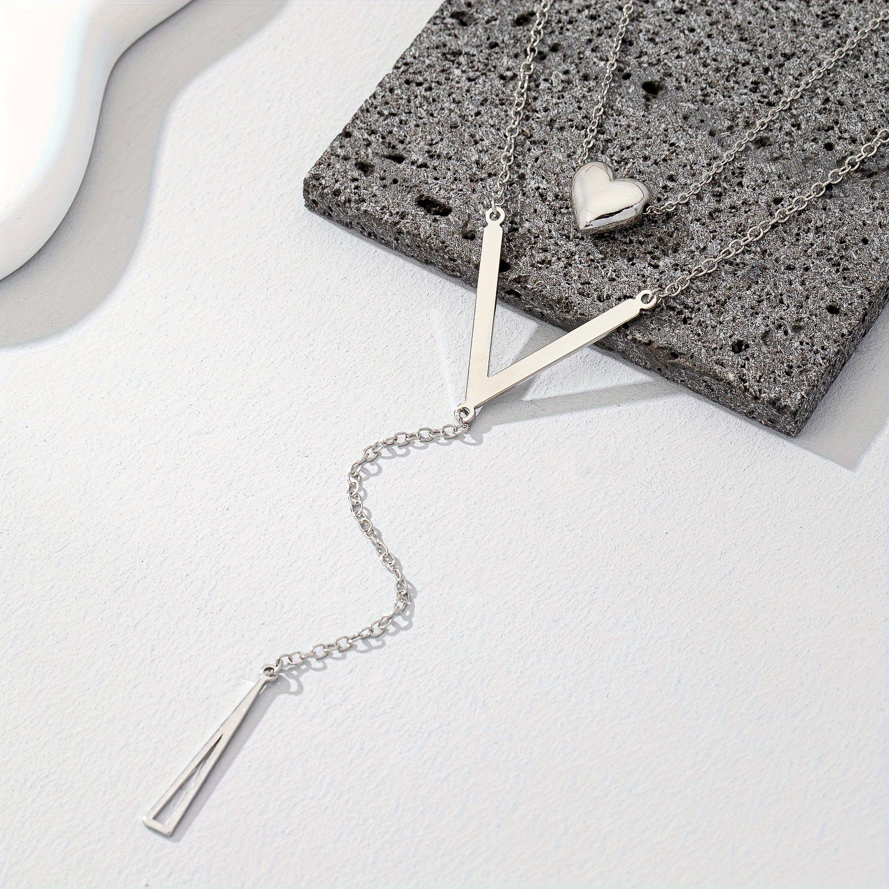 Golden Heart Letter V Design Y-Necklace Simple Sexy Style Alloy Jewelry Trendy Pendant Necklace For Female